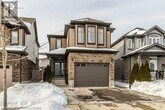 Photo principale - 151 Hardcastle Dr