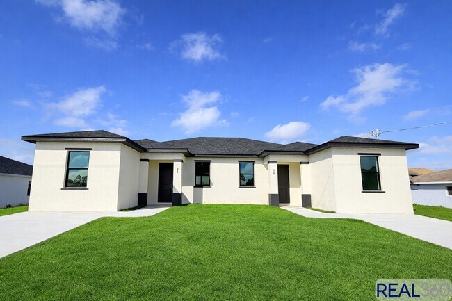 Foto del edificio - 828-830 Holmes Ave