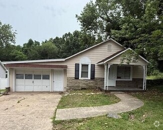Building Photo - 725 W Holly Hill Rd