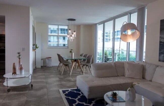 Foto del edificio - 1250 S Miami Ave