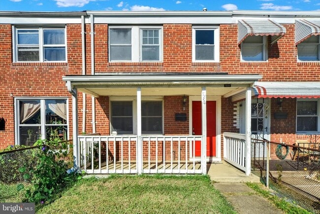 Foto del edificio - 7834 St Claire Ln