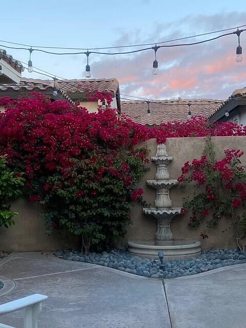 Foto del edificio - 77573 Ashberry Ct