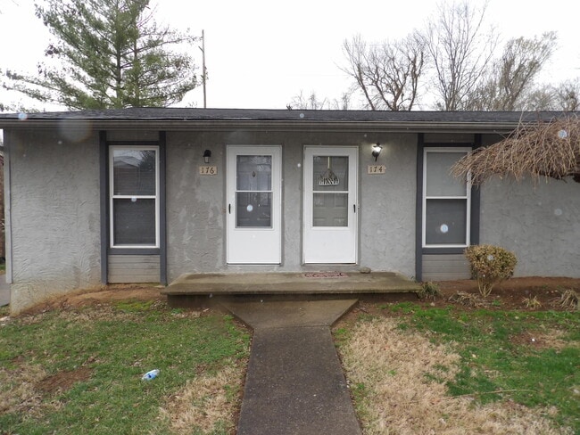 Foto del edificio - 176 Landings Dr