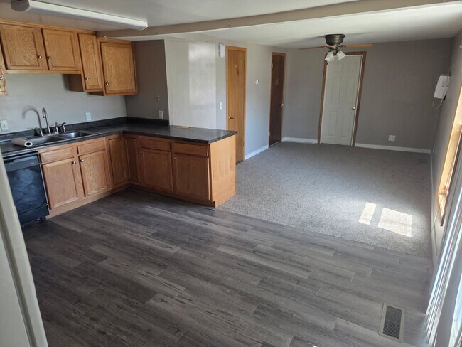 Foto del edificio - 2 bedroom house in Palmer, IA! $750