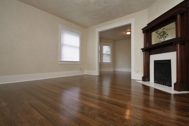 Building Photo - MJL-705 N 2nd St#