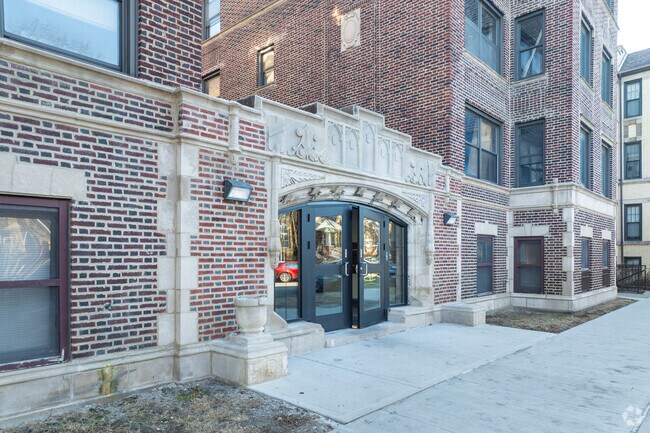 Building Photo - 5401 S Ellis Ave