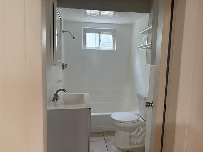 Building Photo - 50 E Transit St