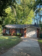 Building Photo - 5024 Valley Ct