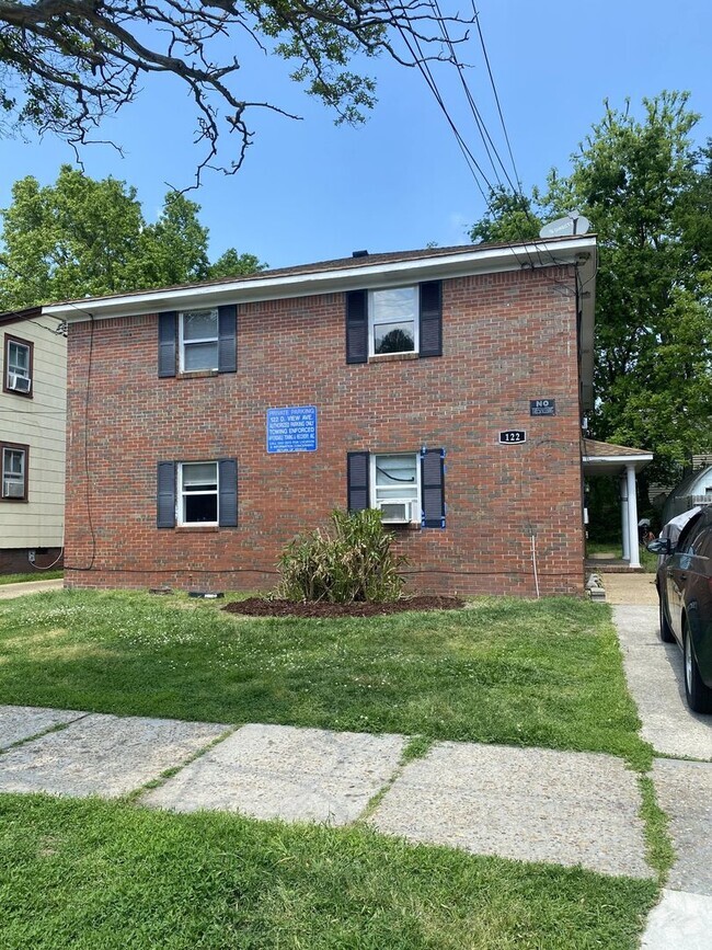 Building Photo - 122 D View Ave