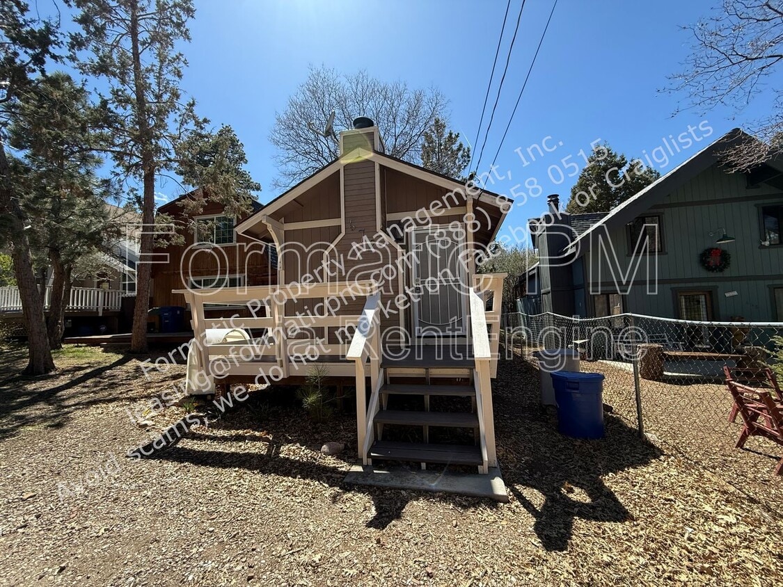 Primary Photo - 672 Highland Ln