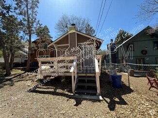 Building Photo - 672 Highland Ln