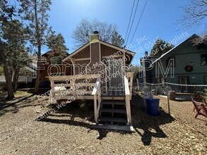 Building Photo - 672 Highland Ln