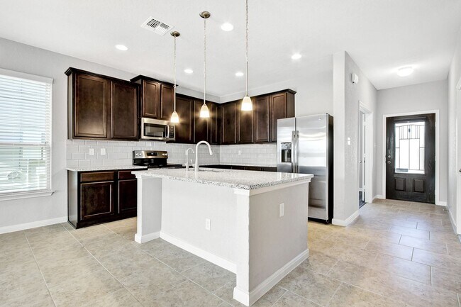 Building Photo - ***APPLICATION CURRENTLY UNDER REVIEW***MO...