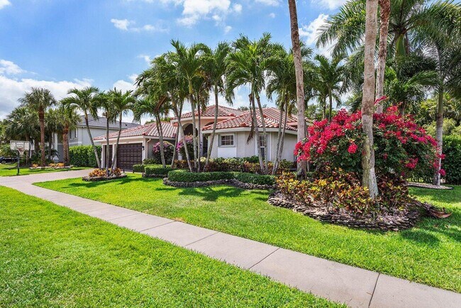 Building Photo - 4675 Manderly Dr