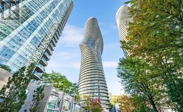 Building Photo - 60 Absolute Ave