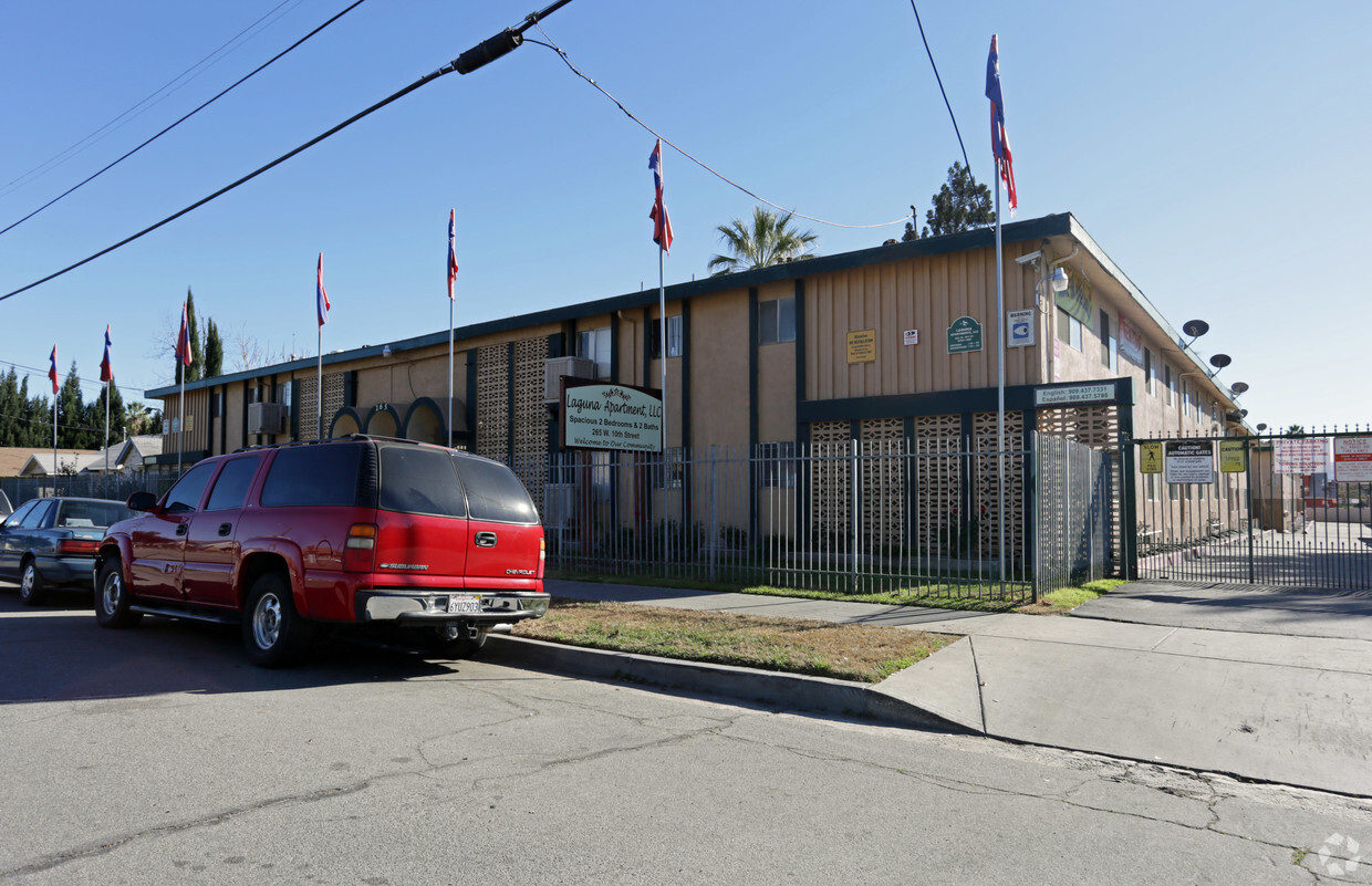 Primary Photo - Laguna Apartments