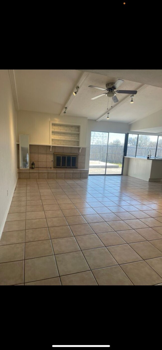 Foto del edificio - 6500 Chinaberry Trail