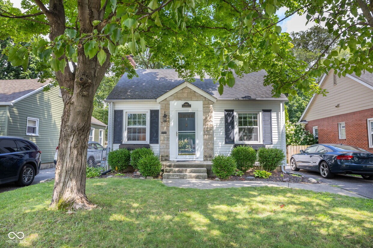 Foto principal - 6169 Norwaldo Ave