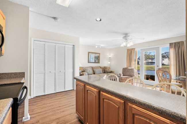 Building Photo - 217 Double Eagle Dr