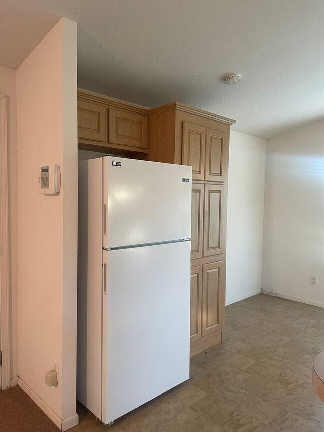 Foto del edificio - Creek Frontage on 3 acres in Palo Cedro