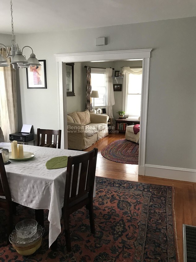 Primary Photo - 32 Hamilton Rd