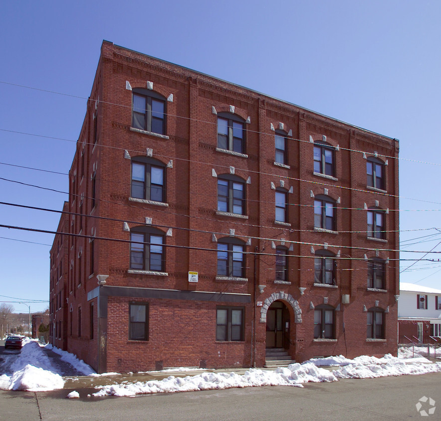 Primary Photo - 60 Center St