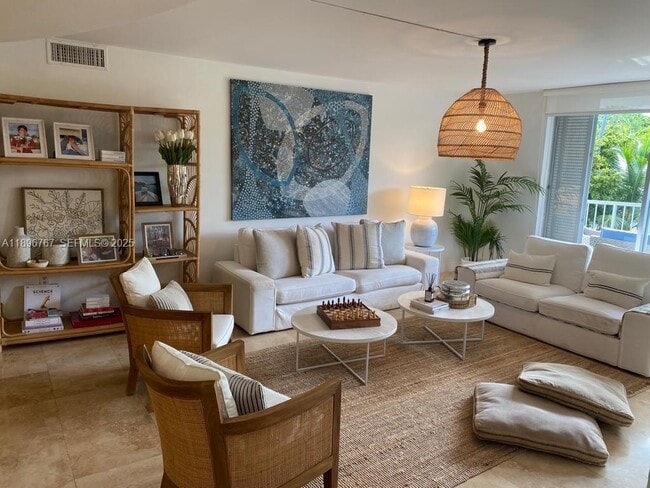 Foto del edificio - 210 Seaview Dr