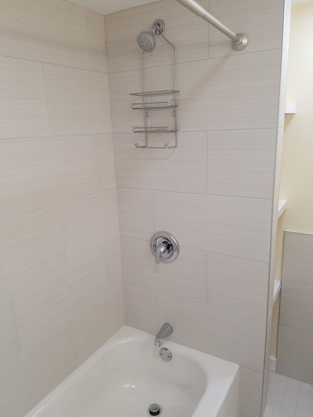 Shower - 28 Bowe Ave