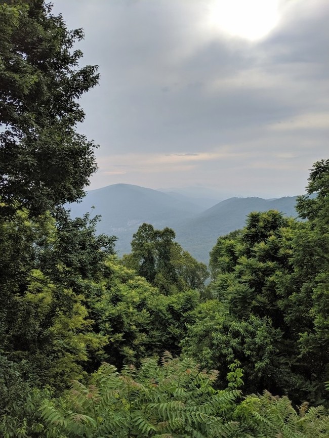Building Photo - Mountain home with breath taking views