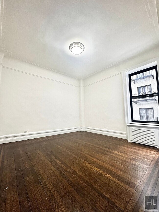 Foto del edificio - WEST 72 STREET