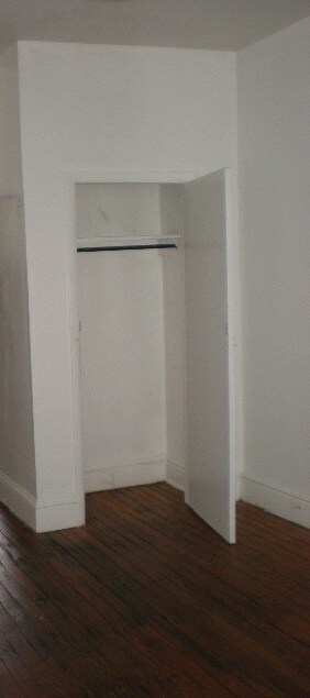 Foto del edificio - Video in pictures! 1st floor apartment Wes...