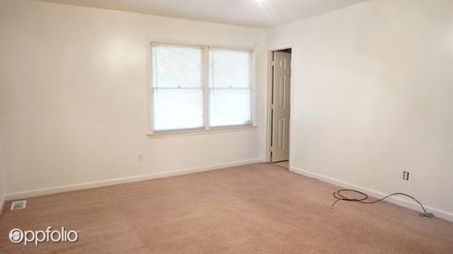 Building Photo - 800 Marchbanks Pl