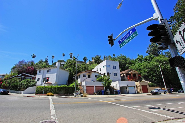 Foto del edificio - 1305 Silver Lake Blvd