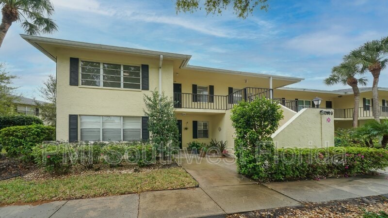 Foto principal - 6999 W Country Club Dr N