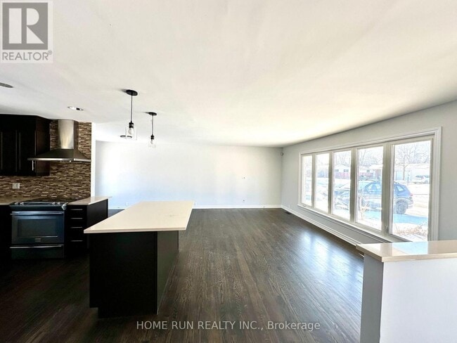 Building Photo - 71 Ashburn Dr