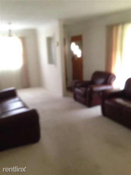 Building Photo - 3001 Cheyenne Ave