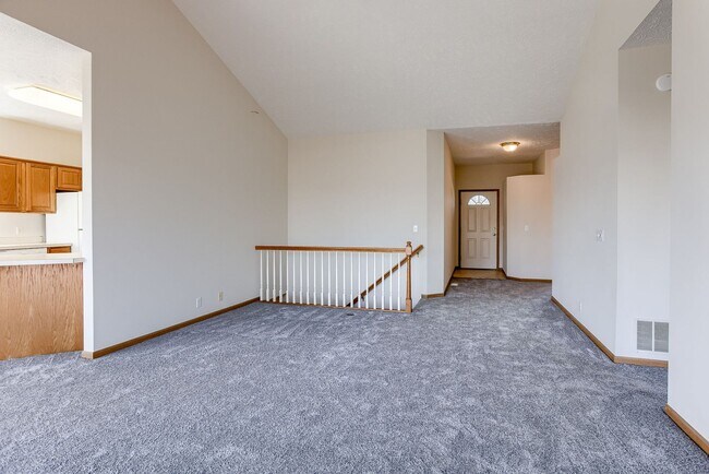 Foto del edificio - Spacious 3 Bedroom Gem In Southwest Omaha!!