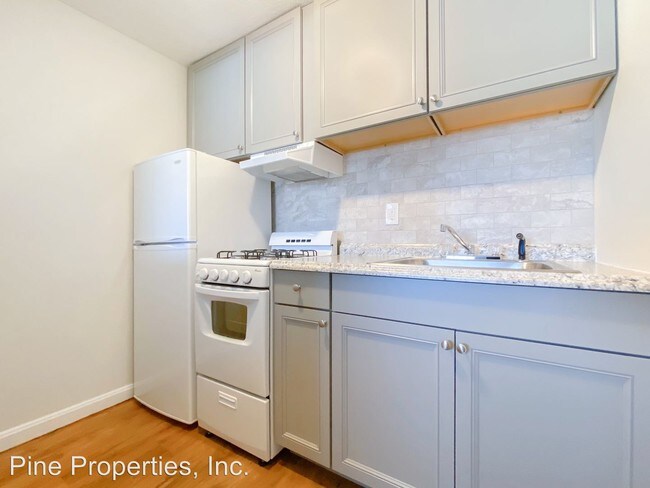 Foto del edificio - 64 School St