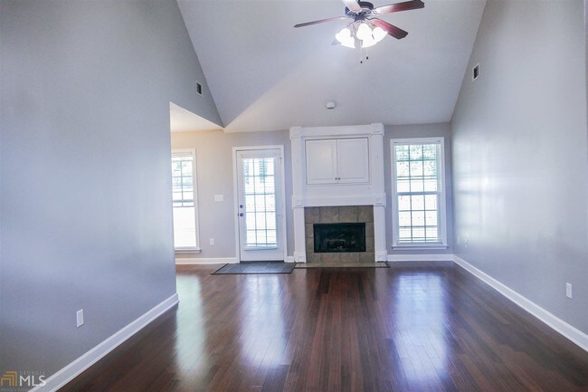 Building Photo - 225 Pebblestone Dr