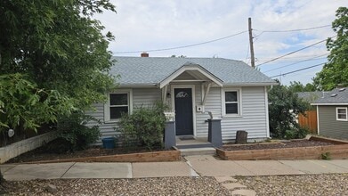 Building Photo - 550 E Eastman Ave
