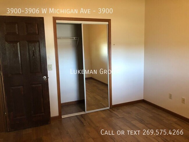 Foto del edificio - 3900-3906 W Michigan Ave-3900