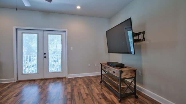 Foto del edificio - 1864 Belle Vue Way