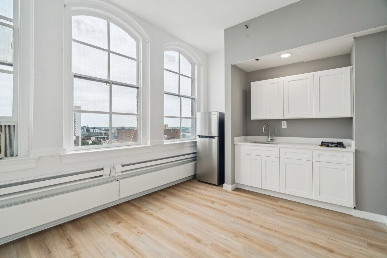 Spruce Tower - 1228 Spruce St Philadelphia, PA 19107 | Apartments.com