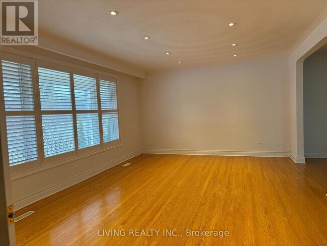 Building Photo - 156 Fitzgerald Ave