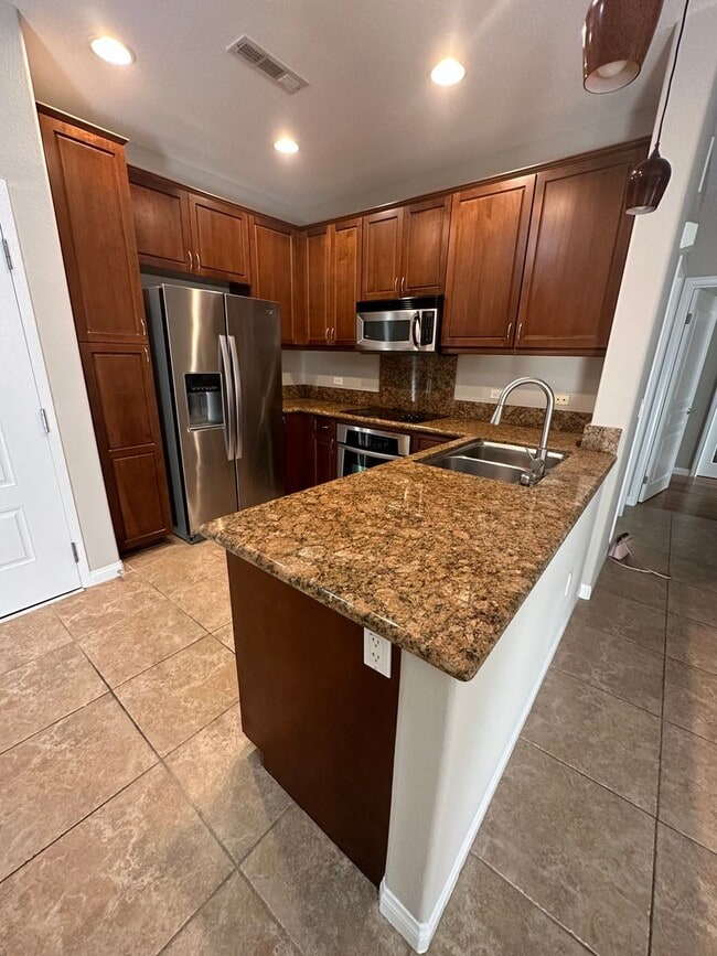 Building Photo - 3877 Pell Pl