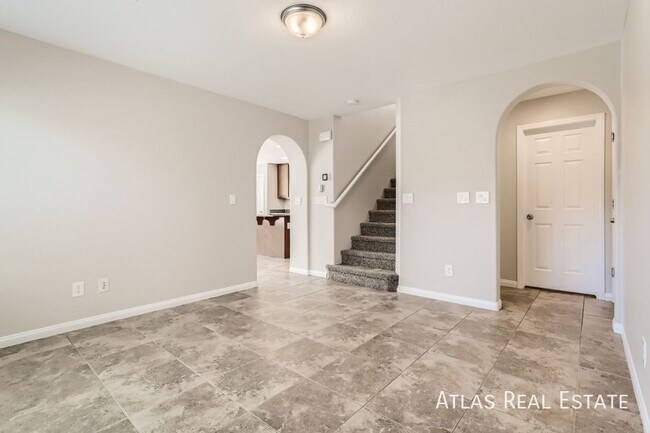Foto del edificio - 7923 Carmel Heights Ave