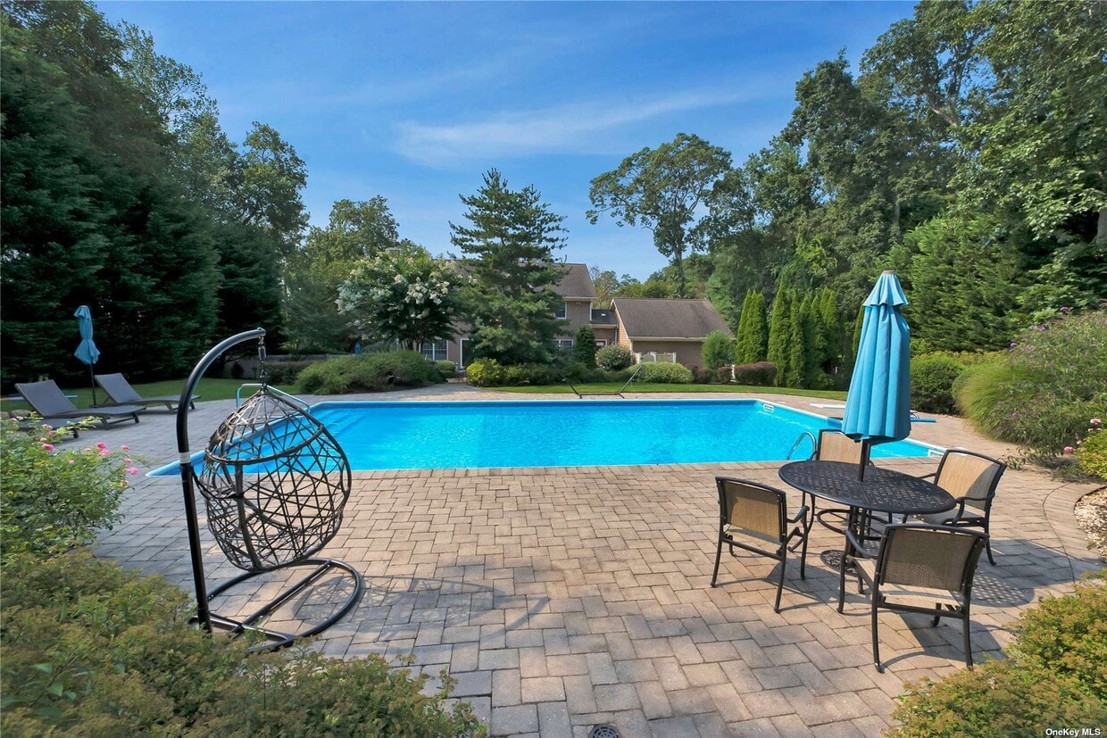 1460 Hillcrest Dr, Orient, NY 11957 House Rental in Orient, NY