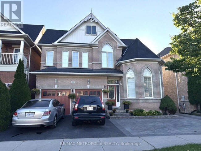 Building Photo - 235 Riverwalk Dr