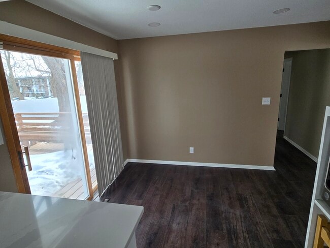 Foto del edificio - 1466 Charlton St