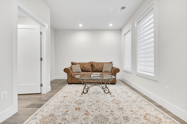 Foto del edificio - 147 Prairie Ln